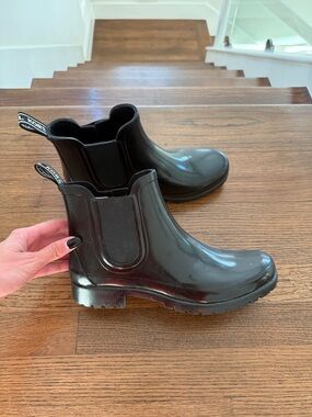 Michael Kors Glossy Black Chelsea Rain Ankle Boots